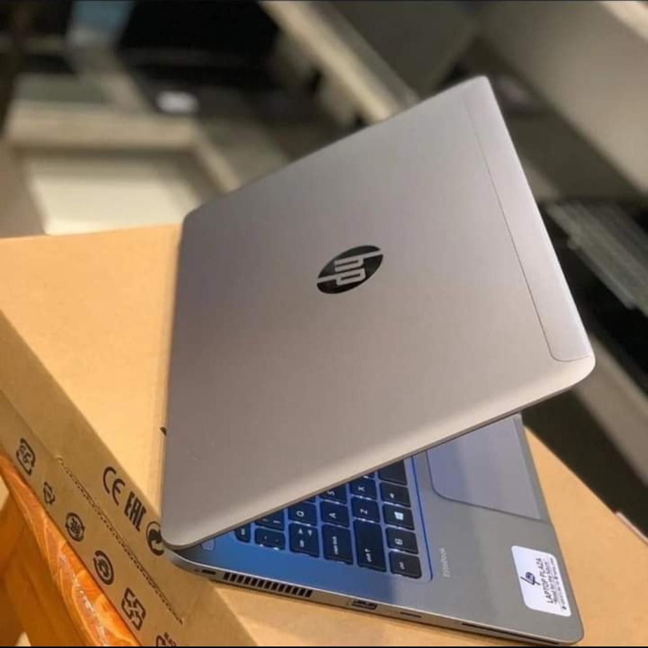 1040G3 i5 Ram 8gb Storage 256ssd 6th Gen 2.5ghz With Back-light Keyboard